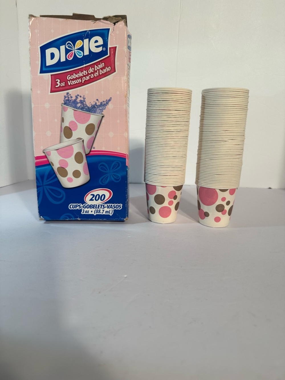 Dixie 3 oz Paper Bath Cups Pink Polka Dots 2008 Discontinued 116 Cups Open Box